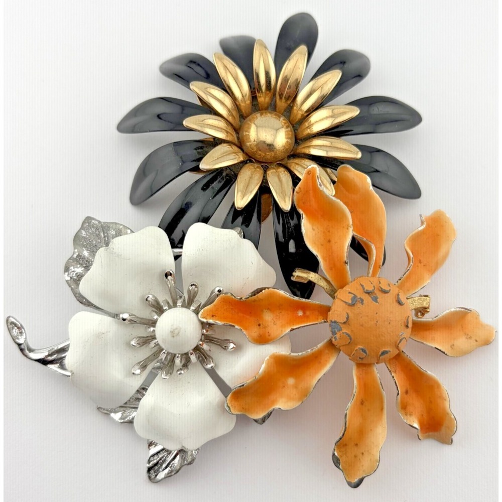 Vintage Enamel Flower Brooch Black White Orange Mod Pin 2 Sarah Coventry